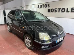 Negro Usado 2004 Nissan Almera Tino Acenta Monovolumen | 1995 €