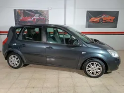 Azul Usado 2008 Renault Scénic II Authentique Monovolumen | 4200 € (Un poco caro)