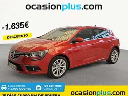 Rojo Usado 2018 Renault Mégane IV Zen Utilitario | 16.355 € (Precio justo)