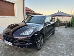 Violeta / lila Usado 2011 Porsche Cayenne SUV | 23.000 € (Caro)