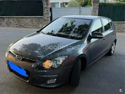 Gris / plata Usado 2009 Hyundai i30 Classic Berlina | 3990 € (Super precio)