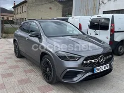 Gris / plata Usado 2024 Mercedes GLA220 SUV | 49.900 € (Un poco caro)