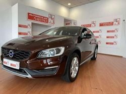 Marrón Usado 2016 Volvo V60 CC Momentum Familiar | 15.500 € (Super precio)