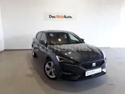 Gris / plata Usado 2024 Seat Leon FR Berlina | 25.350 € (Precio justo)