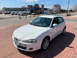 Blanco Usado 2010 Alfa Romeo 147 Distinctive Utilitario | 4800 € (Precio justo)