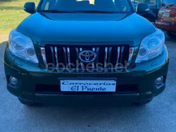 Verde Usado 2010 Toyota Land Cruiser SUV | 37.900 €