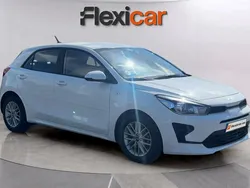 Blanco Usado 2022 Kia Rio Berlina | 11.790 € (Precio justo)