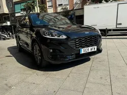 Negro Usado 2022 Ford Kuga SUV | 18.990 € (Precio justo)