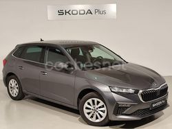 Gris / plata Usado 2025 Skoda Scala Selection Utilitario | 22.900 € (Un poco caro)
