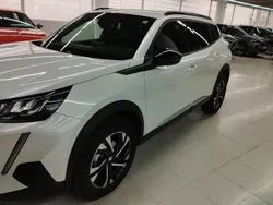 Blanco Usado 2023 Peugeot 2008 Allure SUV | 22.400 € (Caro)