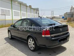 Negro Usado 2006 Opel Vectra Elegance Berlina | 1990 €