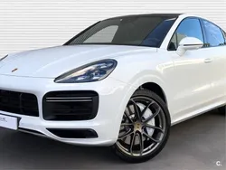 Blanco Usado 2019 Porsche Cayenne Turbo SUV | 99.000 €