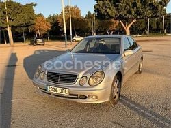 Gris / plata Usado 2005 Mercedes E270 Avantgarde Berlina | 3700 € (Un poco caro)