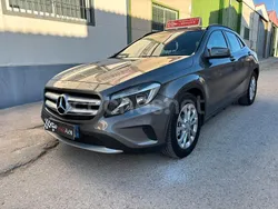 Gris / plata Usado 2015 Mercedes GLA200 Style SUV | 16.499 € (Precio justo)