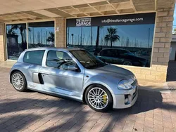 Gris Usado 2002 Renault Clio II Utilitario | 64.900 €