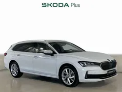 Blanco Usado 2024 Skoda Superb Selection Familiar | 36.900 € (Precio justo)