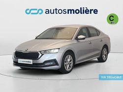 Gris Usado 2023 Skoda Octavia Selection Berlina | 25.890 € (Un poco caro)