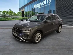 Gris Usado 2022 VW T-Roc Life SUV | 26.100 € (Precio justo)