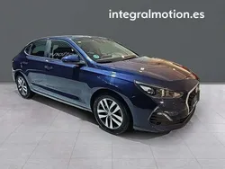 Azul Usado 2020 Hyundai i30 Berlina | 16.500 € (Precio justo)
