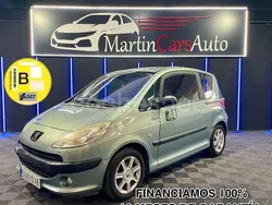 Gris / plata Usado 2005 Peugeot 1007 Utilitario | 3999 € (Un poco caro)