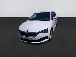 Blanco Usado 2022 Skoda Scala Ambition Utilitario | 15.500 € (Precio justo)