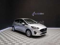 Gris / plata Usado 2022 Ford Fiesta Trend Berlina | 13.900 € (Precio justo)