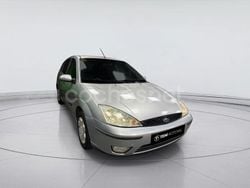 Gris / plata Usado 2004 Ford Focus Ghia Familiar | 2400 € (Precio justo)