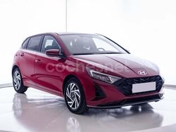 Rojo Usado 2024 Hyundai i20 Berlina | 21.500 € (Precio justo)