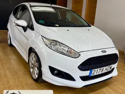 Blanco Usado 2014 Ford Fiesta Sport Utilitario | 7800 € (Precio justo)