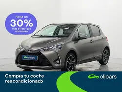 Gris Usado 2018 Toyota Yaris Berlina | 13.690 € (Precio justo)