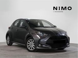 Gris grafito Usado 2024 Toyota Yaris Hybrid Active Berlina | 22.900 € (Precio justo)