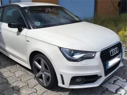 Blanco Usado 2012 Audi A1 Attraction Utilitario | 9500 € (Precio justo)