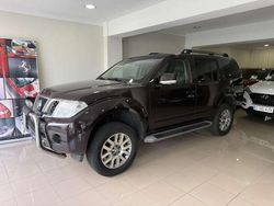 Marrón Usado 2012 Nissan Pathfinder SE SUV | 13.750 €