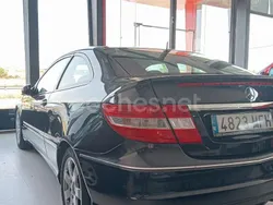 Negro Usado 2010 Mercedes CLC200 Utilitario | 6800 €