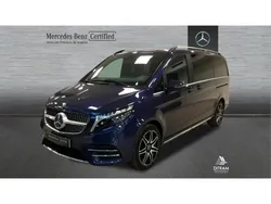 Azul Usado 2023 Mercedes V250 Avantgarde Monovolumen | 69.990 €