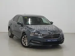 Gris / plata Usado 2020 Skoda Superb Ambition Berlina | 21.900 € (Precio justo)