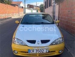 Amarillo Usado 2000 Renault Mégane Coupé Coupe | 850 €
