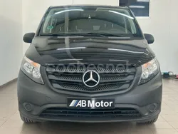 Negro Usado 2024 Mercedes Vito Monovolumen | 37.900 € (Un poco caro)