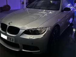 Gris / plata Usado 2007 BMW 330 Coupe | 8000 € (Buen precio)
