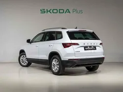 Blanco Usado 2024 Skoda Karoq Selection SUV | 27.900 € (Precio justo)