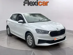 Blanco Usado 2022 Skoda Fabia Active Berlina | 12.690 € (Super precio)