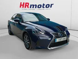 Azul Usado 2018 Lexus IS300h Executive Line Berlina | 19.750 € (Precio justo)