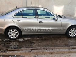 Gris / plata Usado 2002 Mercedes E270 Elegance Berlina | 3700 € (Precio justo)