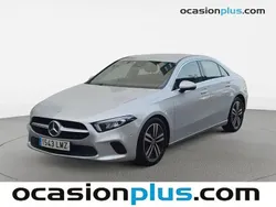 Gris plata Usado 2021 Mercedes 200 Berlina | 27.182 € (Buen precio)