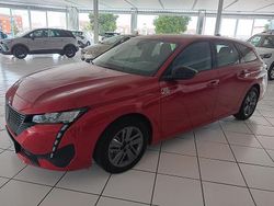 Rojo Usado 2023 Peugeot 308 Active Familiar | 22.300 € (Caro)