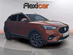 Naranja Usado 2022 MG ZS Luxury Berlina | 15.890 € (Un poco caro)