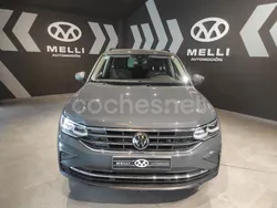 Gris / plata Usado 2022 VW Tiguan Life SUV | 29.900 € (Precio justo)