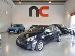 Negro Usado 2015 Kia Rio Utilitario | 8500 € (Precio justo)