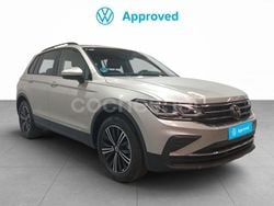 Gris plata Usado 2024 VW Tiguan Life SUV | 35.490 € (Precio justo)