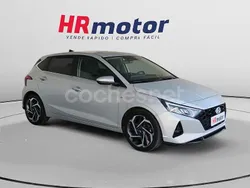 Gris / plata Usado 2022 Hyundai i20 Berlina | 18.200 € (Precio justo)